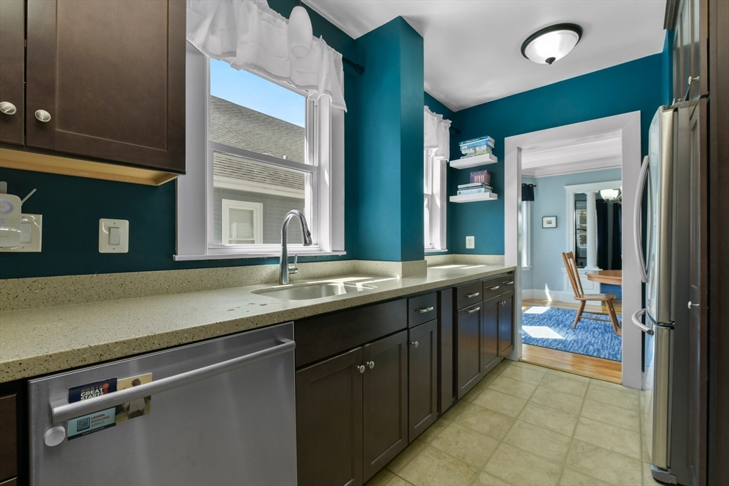 650 South Street, Unit 2 Boston, MA 02131 - Photo 8 of 25