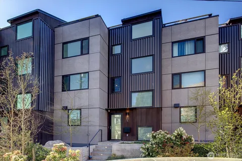 $1,800,000 | 305 Lee Street, Seattle, WA 98109