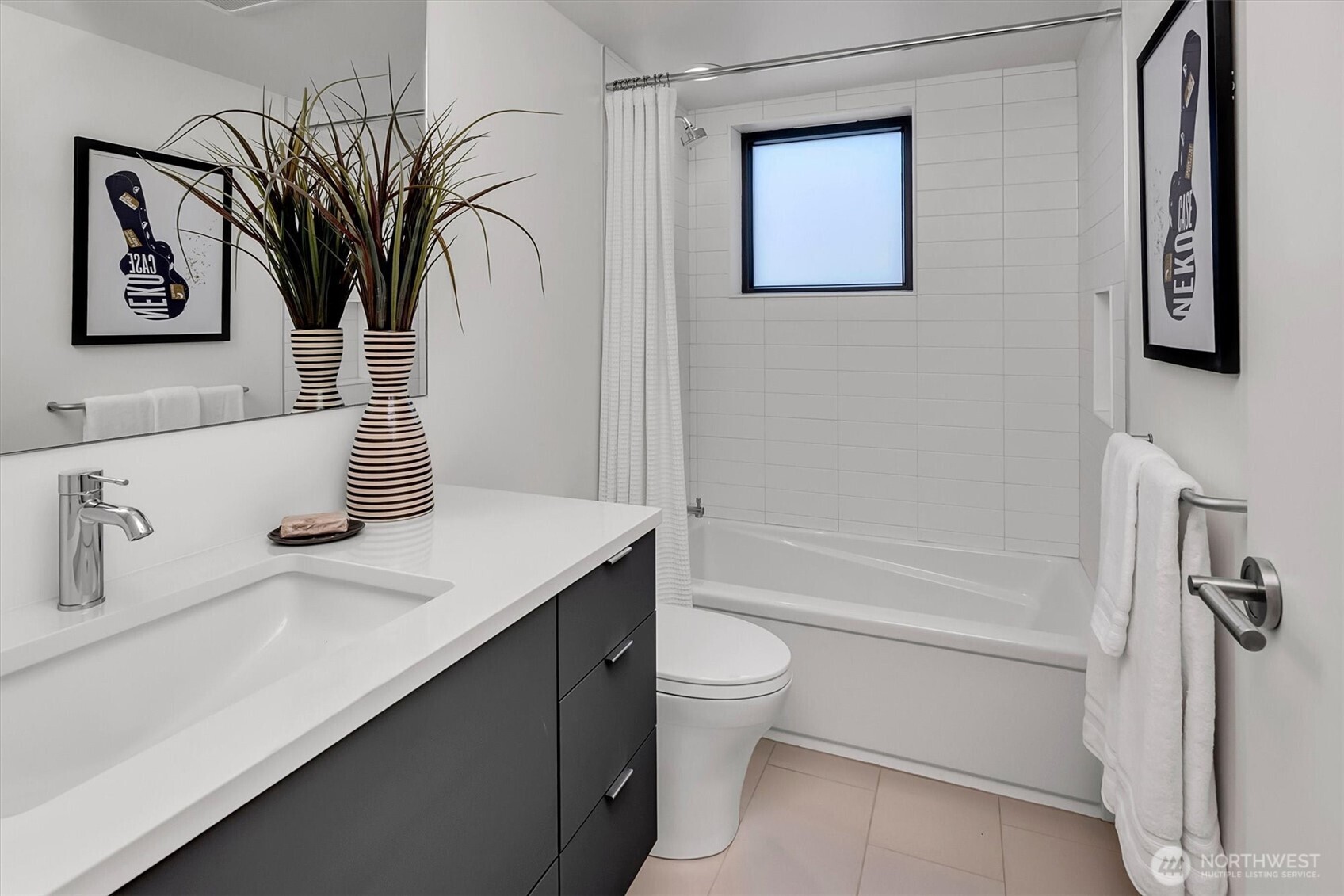 305 Lee Street Seattle, WA 98109 - Photo 26 of 40