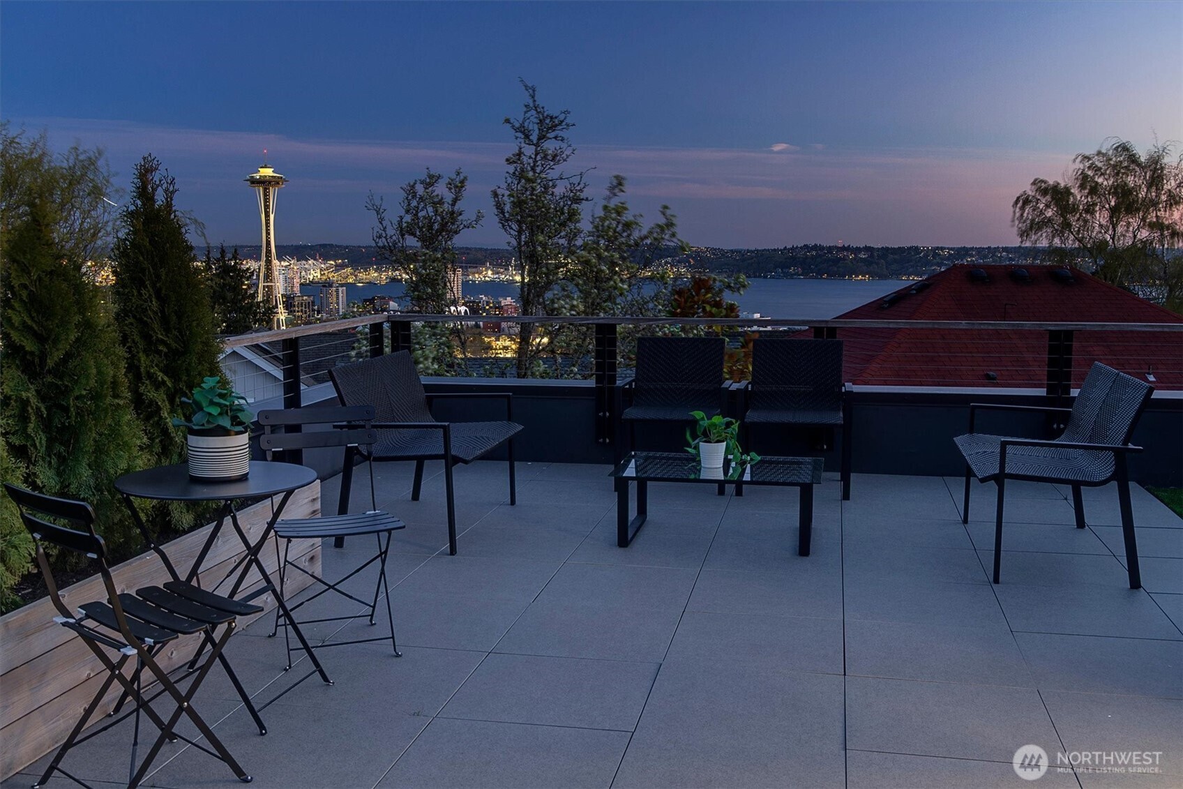 305 Lee Street Seattle, WA 98109 - Photo 36 of 40