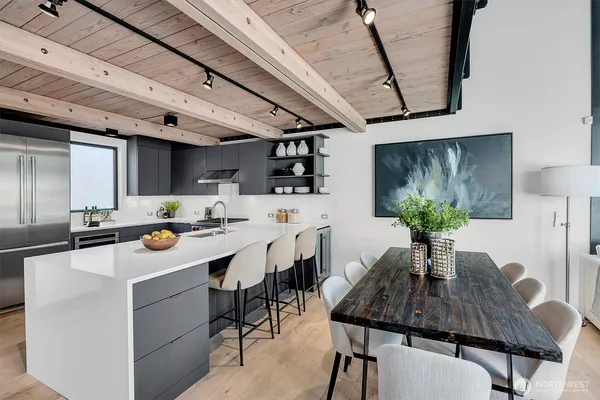 $1,800,000 | 305 Lee Street, Seattle, WA 98109