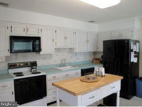 252 Clipper Road Manahawkin, NJ 08050 - Photo 3 of 18