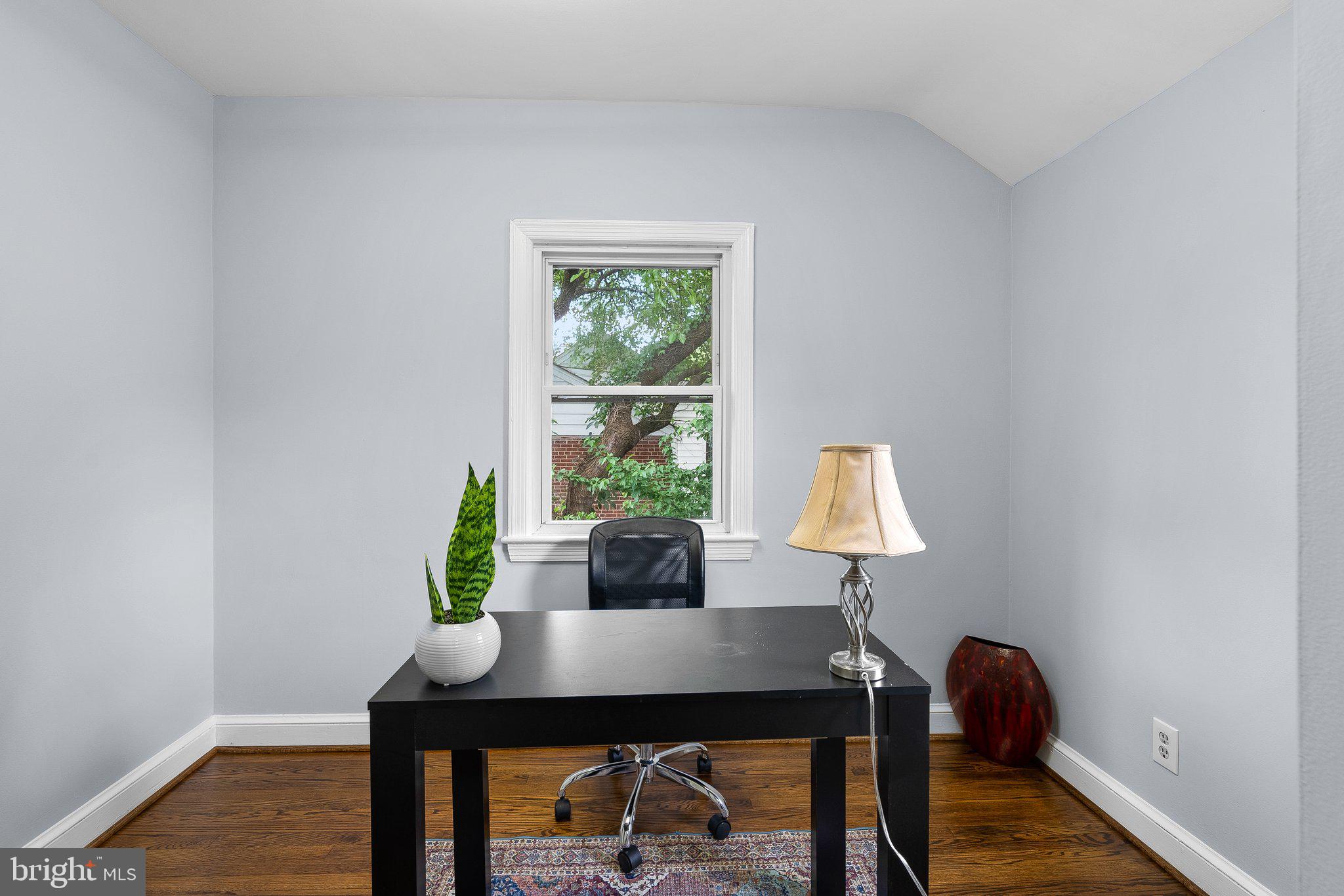 208 Granville Drive Silver Spring, MD 20901 - Photo 22 of 38 3rd bed perfect for a home office