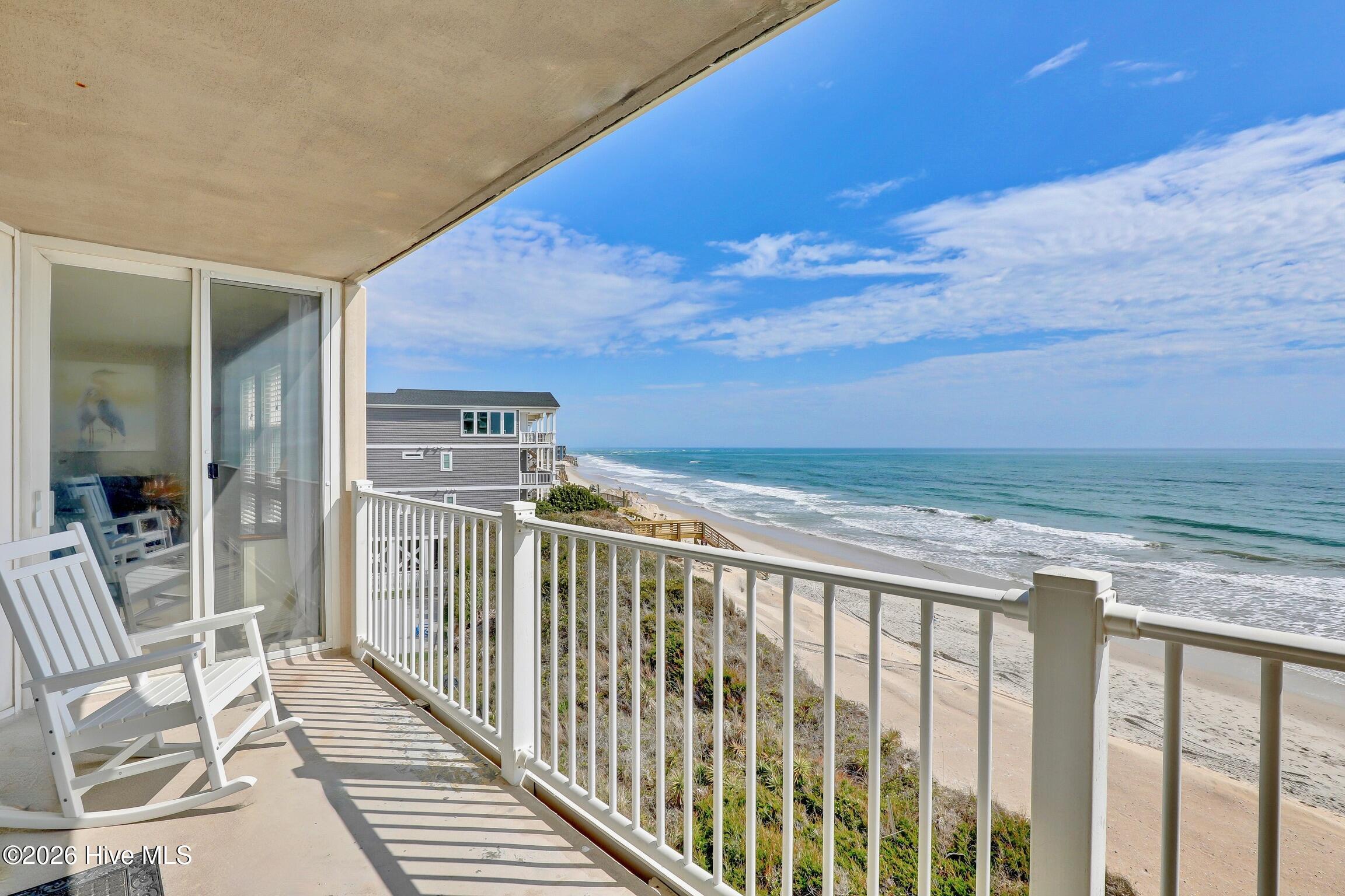 2000 New River Inlet Road, Unit 3208 North Topsail Beach, NC 28460 - Photo 3 of 44 St. Regis 3208 -6G8A4623