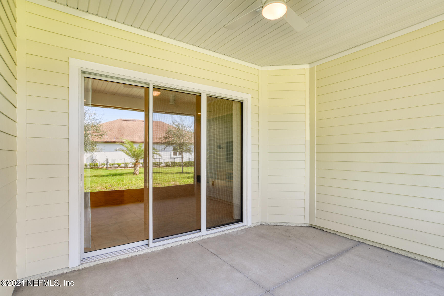 405 Pintoresco Drive St. Augustine, FL 32095 - Photo 32 of 51 a view of an empty room and window