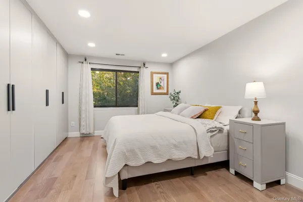 $1,328,000 | 261 Vista Drive, Jericho, NY 11753