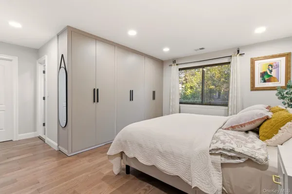 $1,328,000 | 261 Vista Drive, Jericho, NY 11753