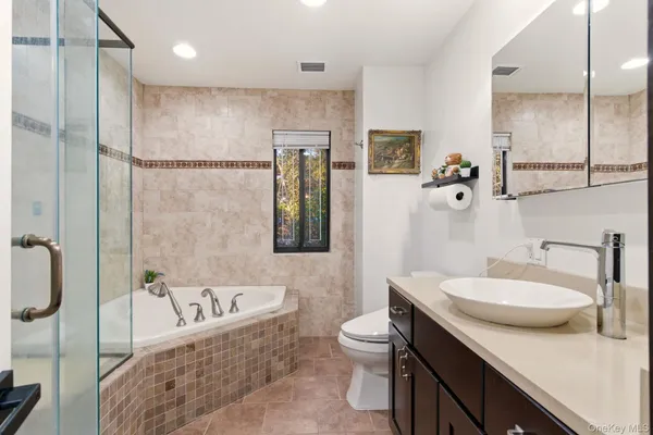 $1,328,000 | 261 Vista Drive, Jericho, NY 11753