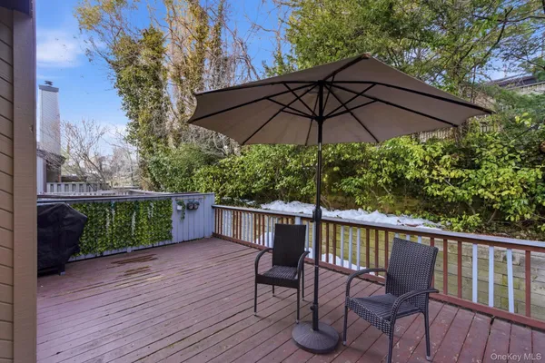 $1,328,000 | 261 Vista Drive, Jericho, NY 11753