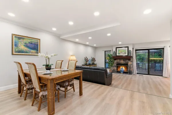 $1,328,000 | 261 Vista Drive, Jericho, NY 11753