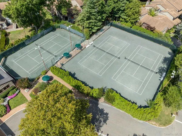 $1,328,000 | 261 Vista Drive, Jericho, NY 11753