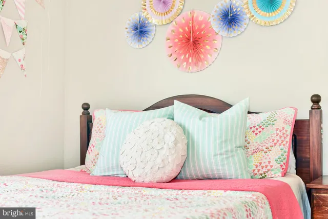 $3,000 | 102 Peregrine Lane, Hummelstown, PA 17036