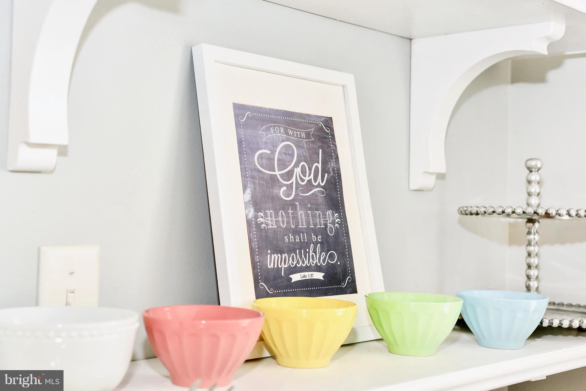 102 Peregrine Lane Hummelstown, PA 17036 - Photo 6 of 28 a bathroom with a bathtub and shower