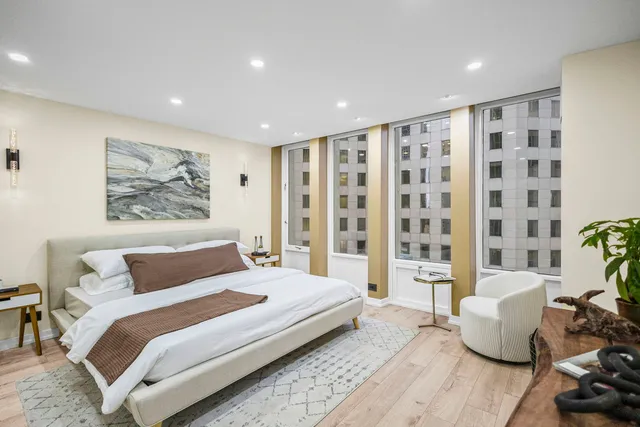 $399,500 | 100 East Walton Street, Unit 14D, Chicago, IL 60611