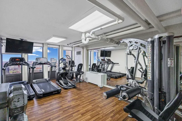 $399,500 | 100 East Walton Street, Unit 14D, Chicago, IL 60611