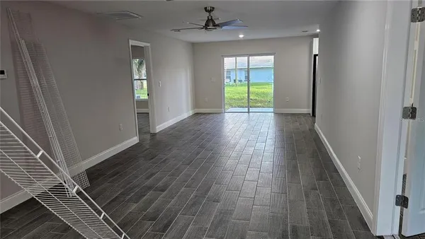 $2,400 | 602 Lime Avenue, Dundee, FL 33838