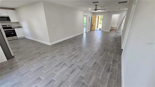 $2,400 | 602 Lime Avenue, Dundee, FL 33838