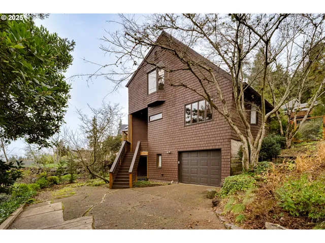 $675,000 | 2845 Central, Eugene, OR 97403