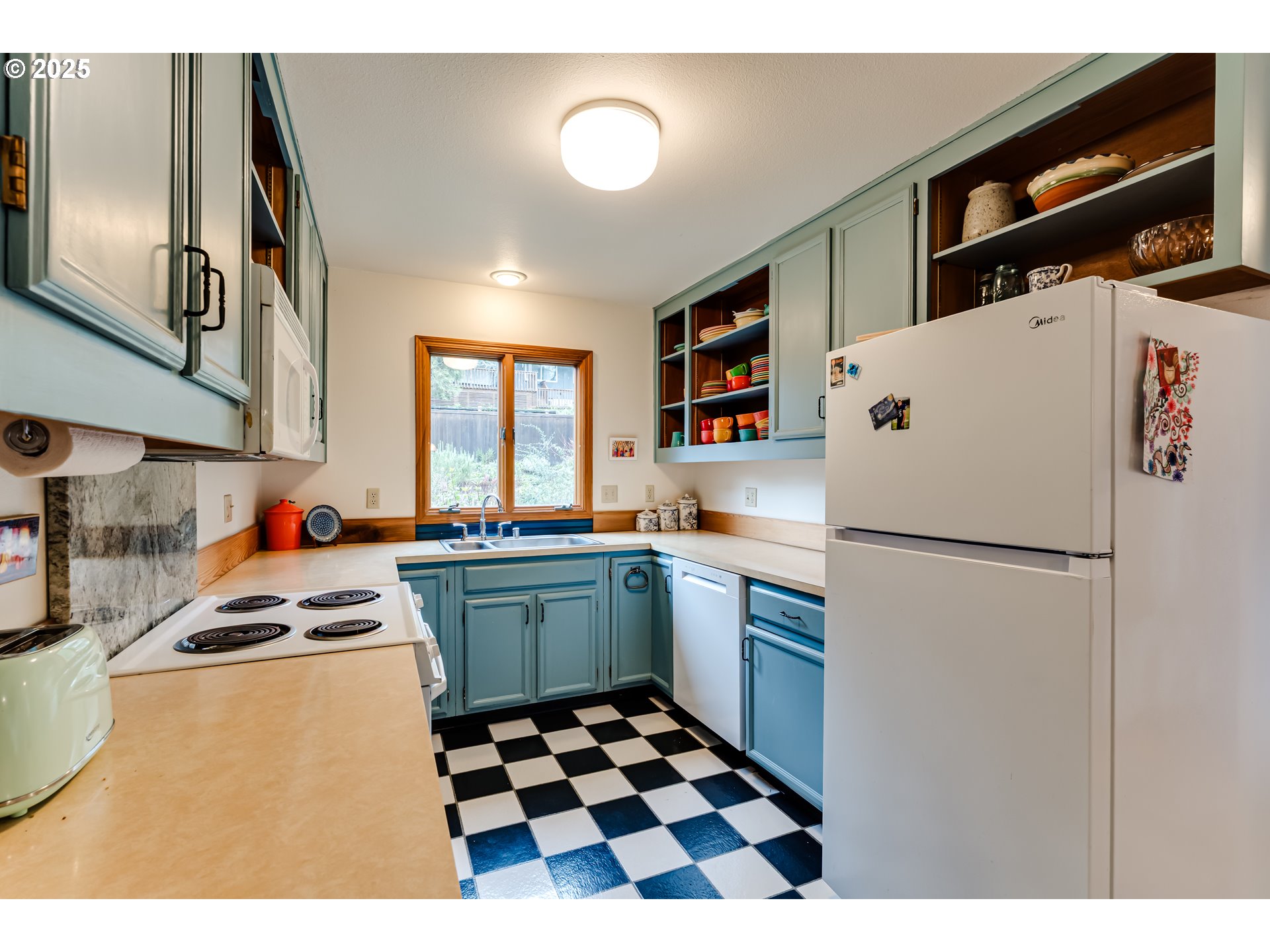 2845 Central Eugene, OR 97403 - Photo 15 of 45