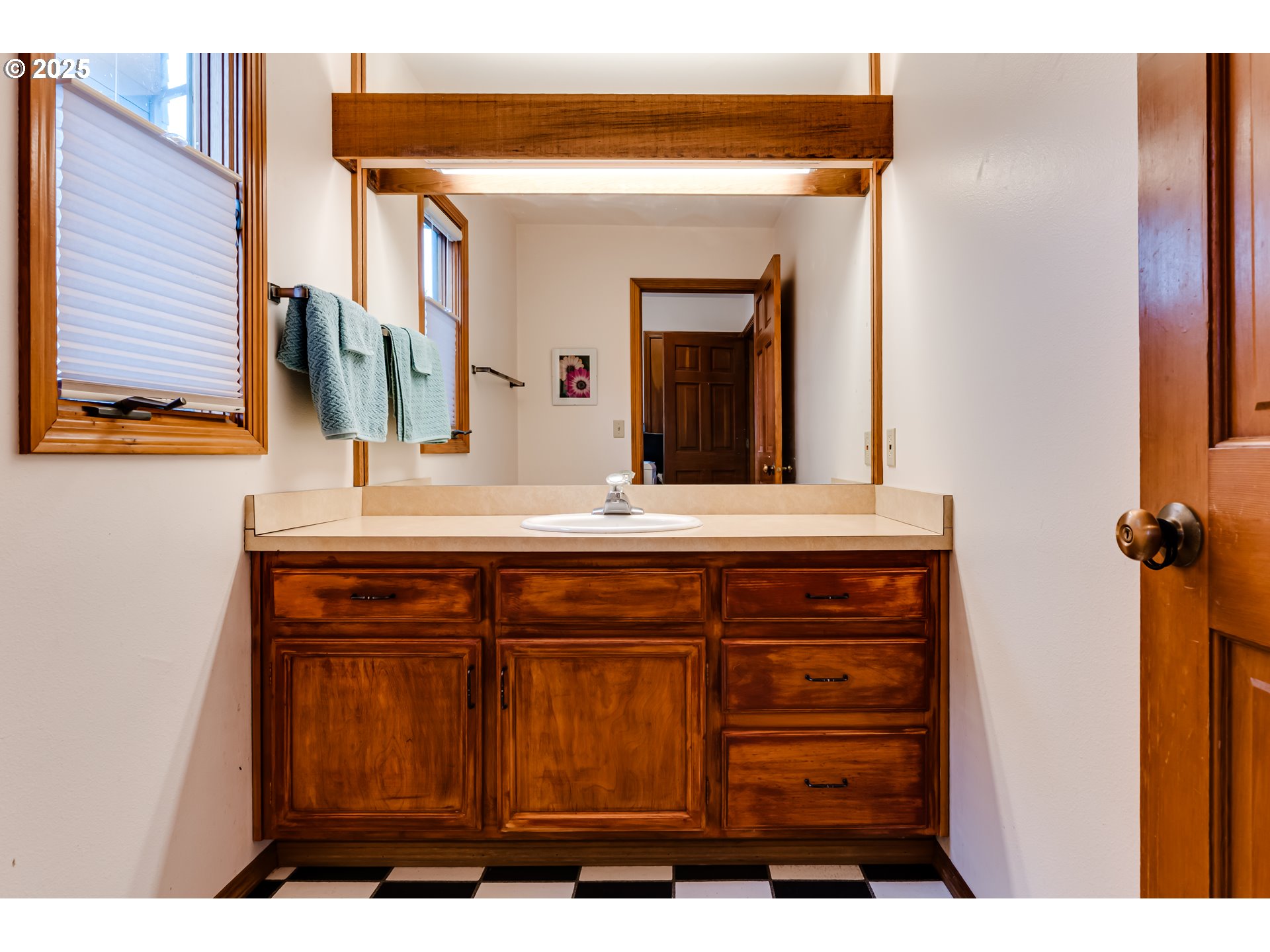 2845 Central Eugene, OR 97403 - Photo 20 of 45