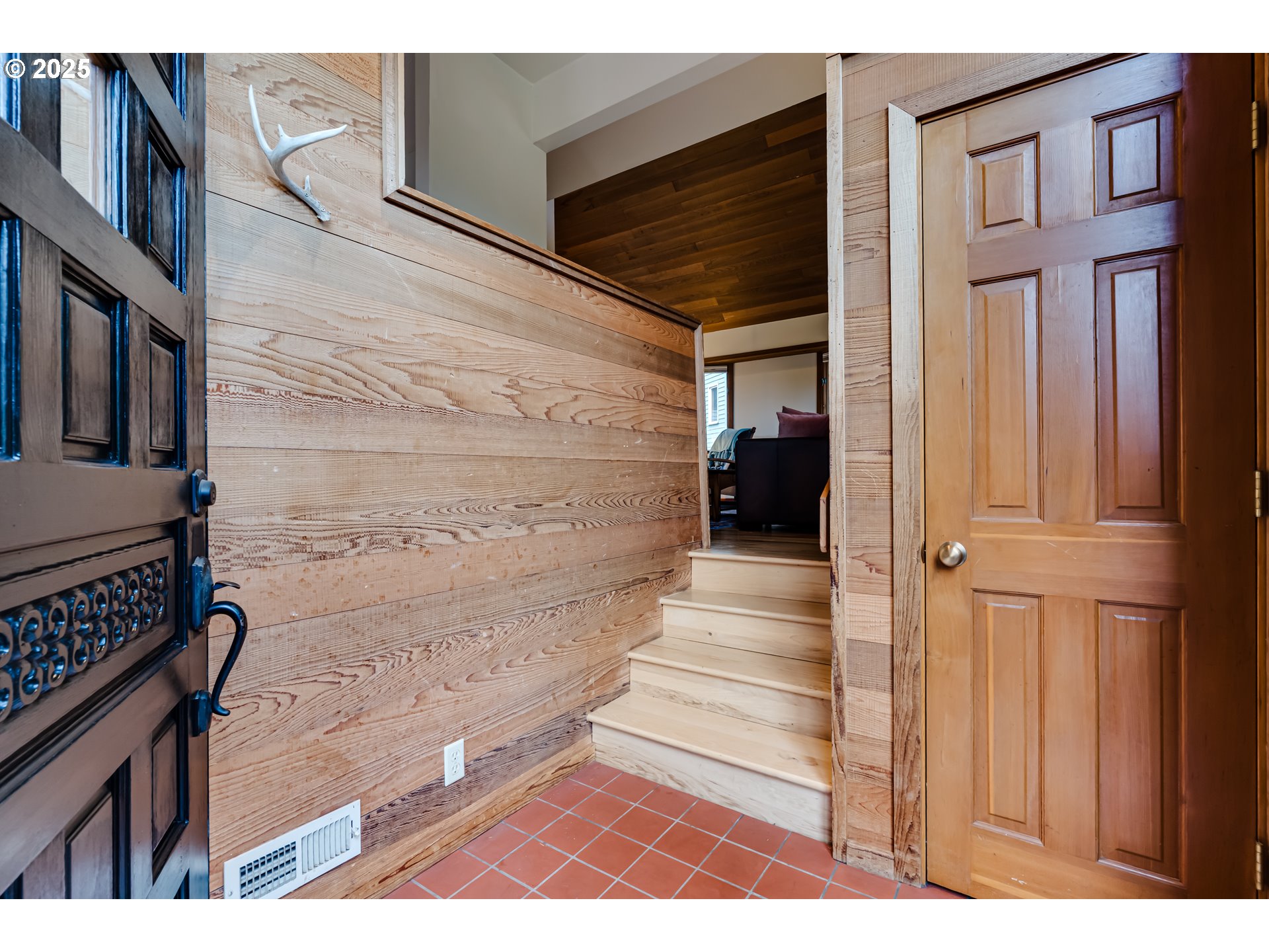 2845 Central Eugene, OR 97403 - Photo 3 of 45