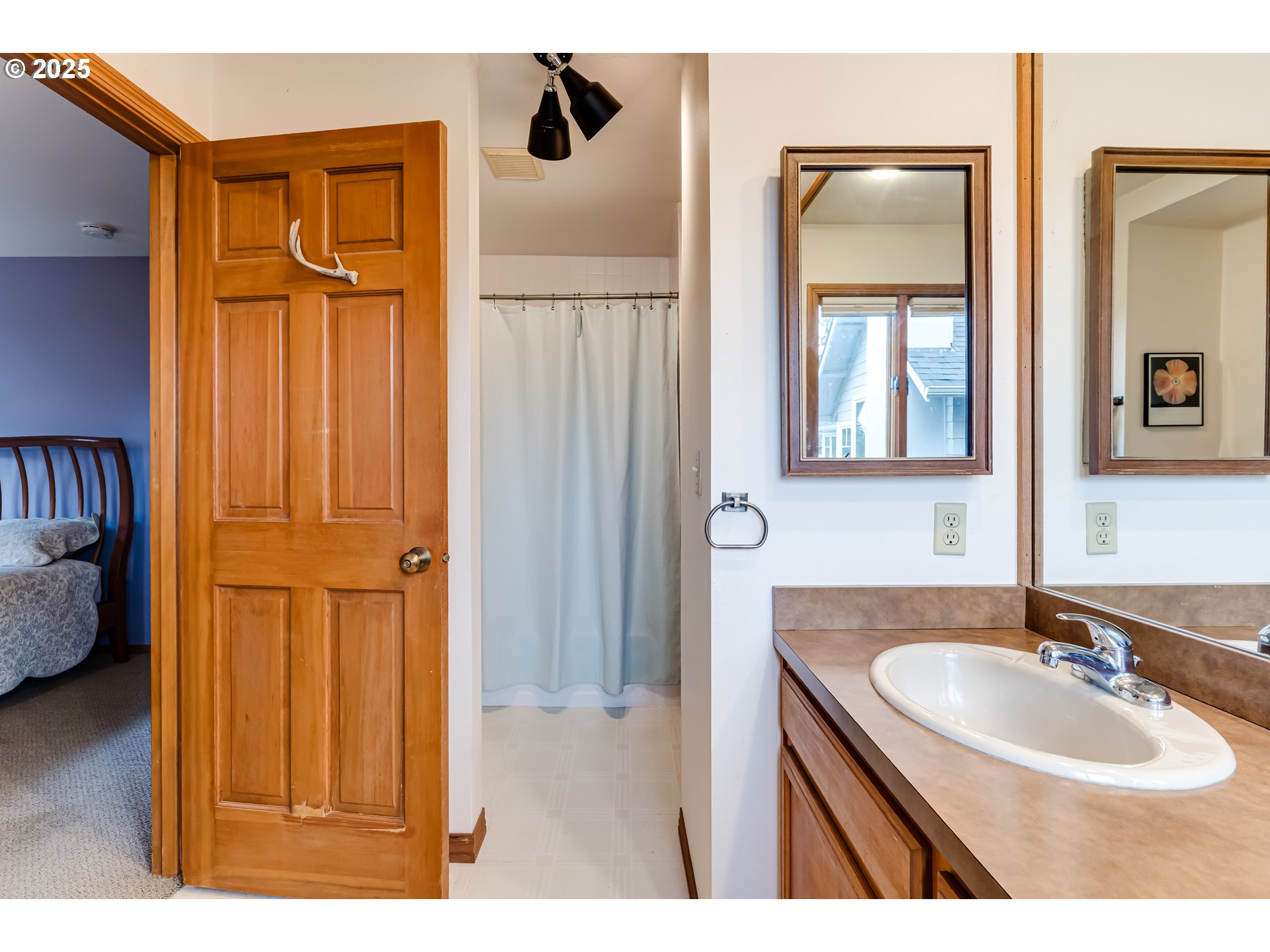 2845 Central Eugene, OR 97403 - Photo 33 of 45