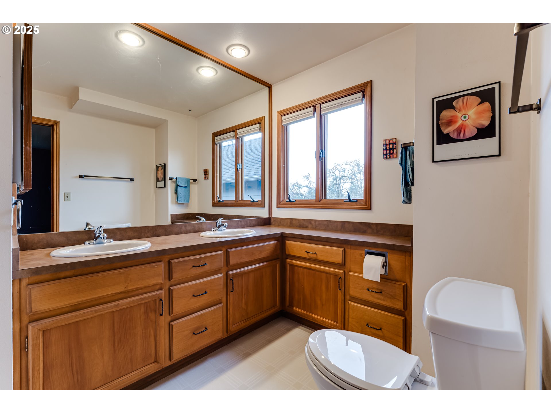 2845 Central Eugene, OR 97403 - Photo 34 of 45