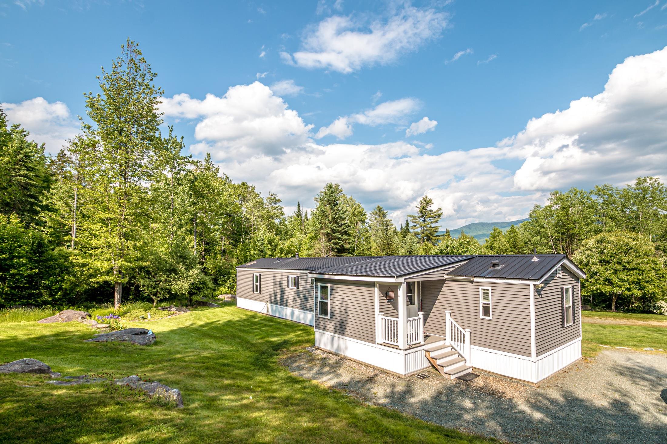22 Horan Road Jefferson, NH 03583 - Photo 1 of 49