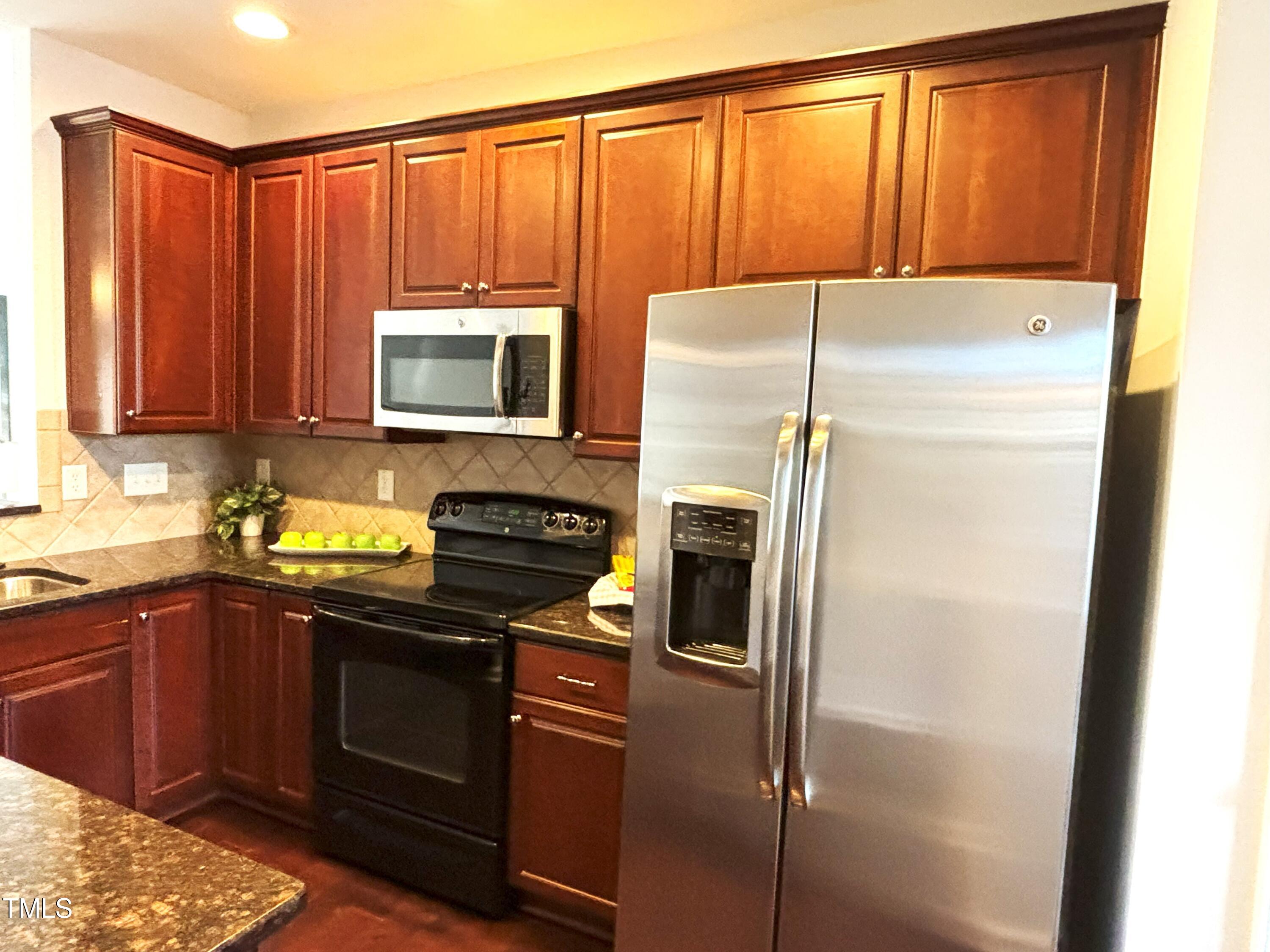 810 Bryan Street Raleigh, NC 27603 - Photo 14 of 33 Kitchen