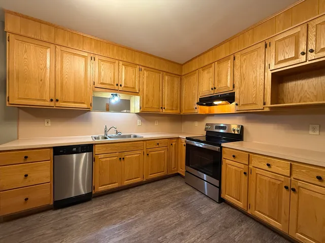 $1,450 | 11 Centre Street, Unit 16, Salem, CT 06420