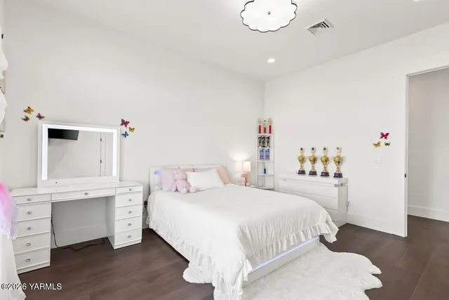 $1,700,000 | 160 Serenity Lane, Yakima, WA 98901