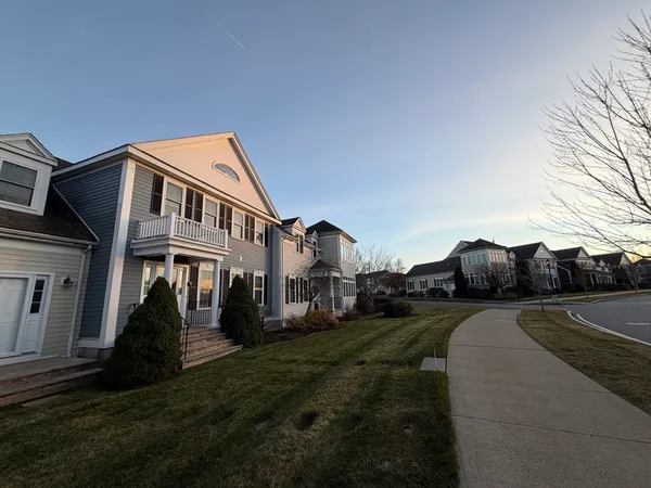 $645,000 | 45 Meetinghouse Road, Unit 45, Norfolk, MA 02056