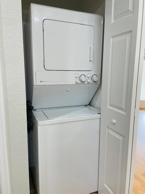 1424 West Wickham Circle, Unit A Delray Beach, FL 33445 - Photo 15 of 22 inside washer & dryer