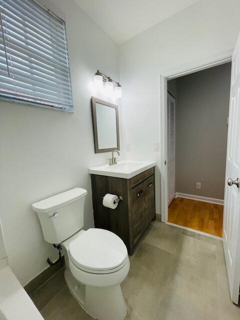1424 West Wickham Circle, Unit A Delray Beach, FL 33445 - Photo 7 of 22 guest bath photo 2