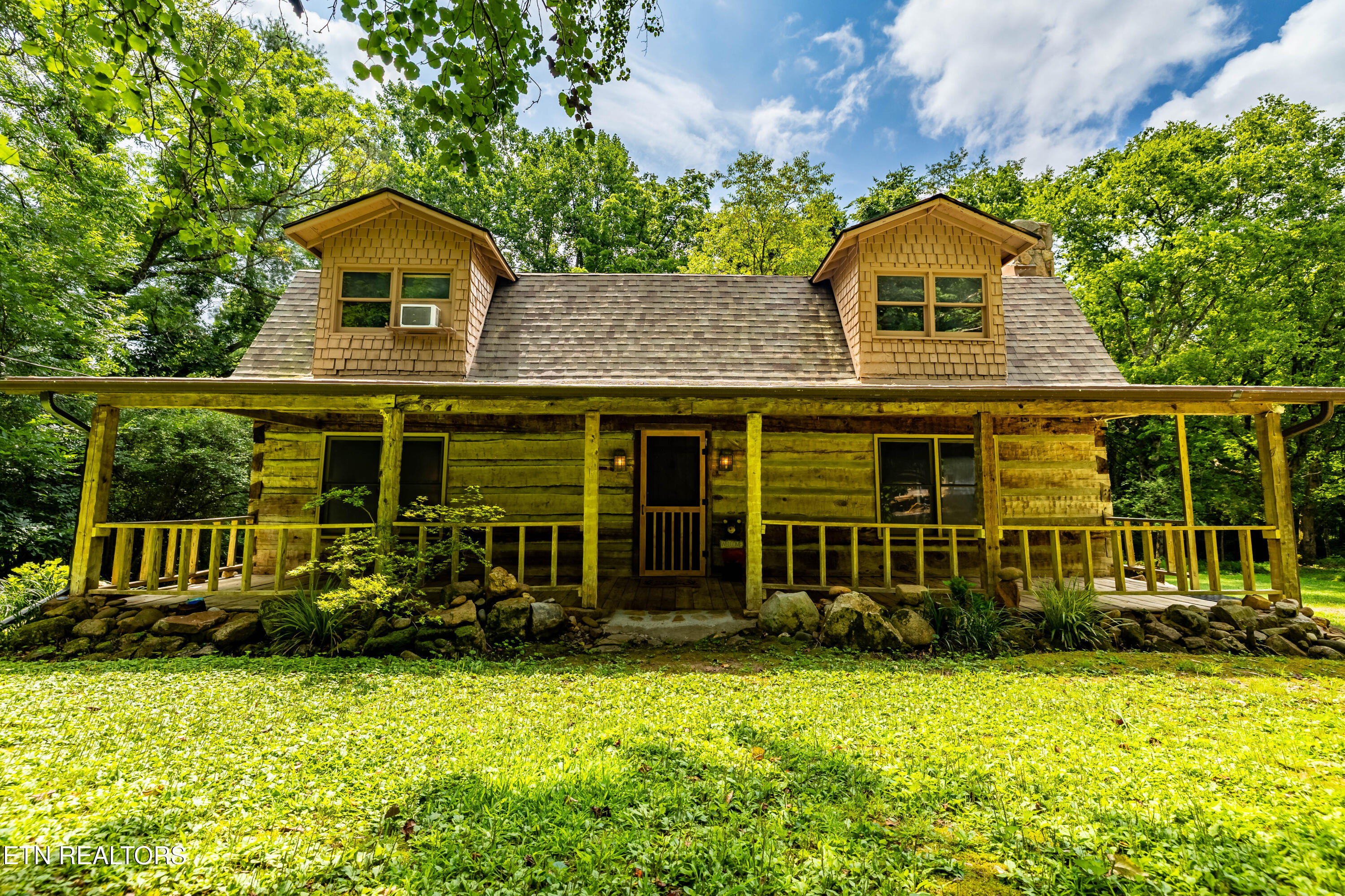 143 Old Cove Road Walland, TN 37886 - Photo 1 of 49 Welcome to the cabin!