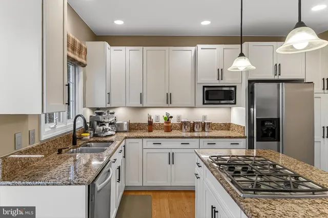 $1,284,818 | 4818 9th Street South, Arlington, VA 22204