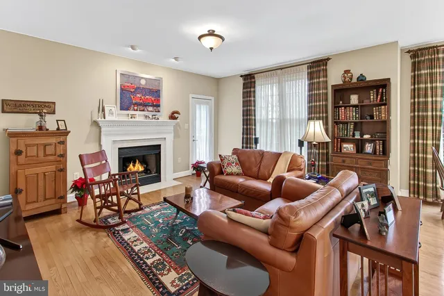 $1,284,818 | 4818 9th Street South, Arlington, VA 22204