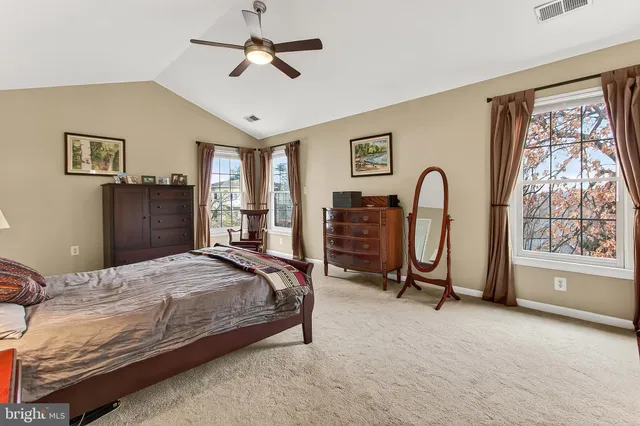 $1,284,818 | 4818 9th Street South, Arlington, VA 22204