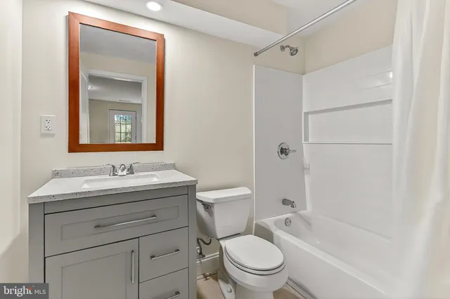 $1,284,818 | 4818 9th Street South, Arlington, VA 22204