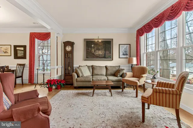 $1,284,818 | 4818 9th Street South, Arlington, VA 22204