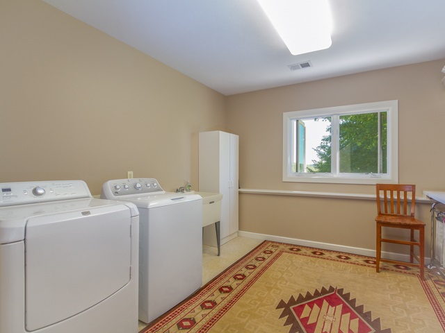2465 Carroll Road Traverse City, MI 49686 - Photo 33 of 57 1870130-32.JPG