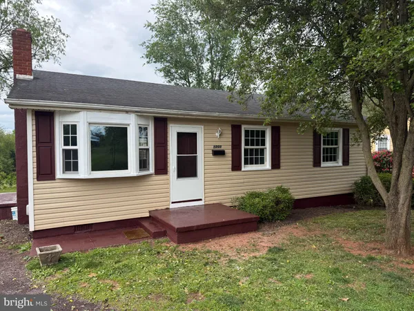 $2,000 | 1201 South East Street, Culpeper, VA 22701