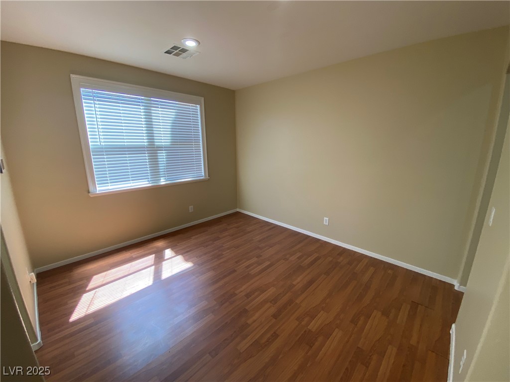 9690 Hawk Cliff Avenue Las Vegas, NV 89148 - Photo 3 of 21