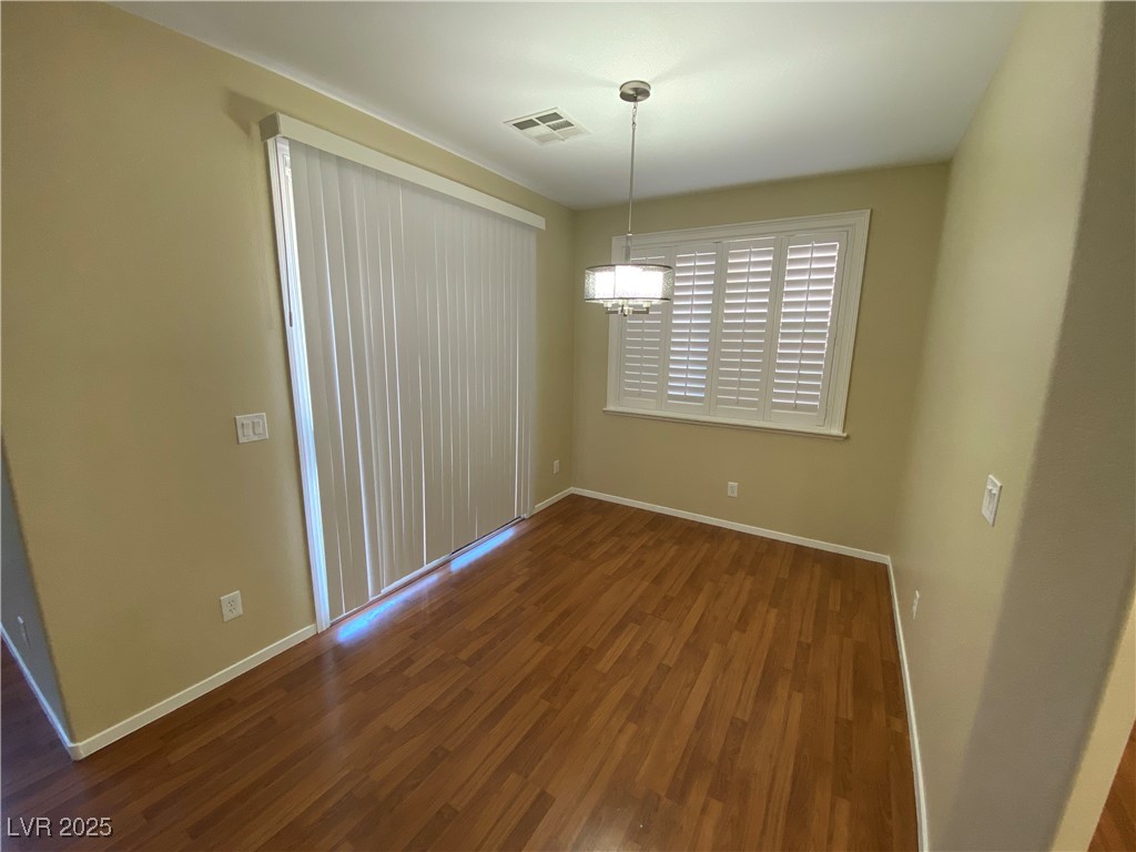 9690 Hawk Cliff Avenue Las Vegas, NV 89148 - Photo 4 of 21