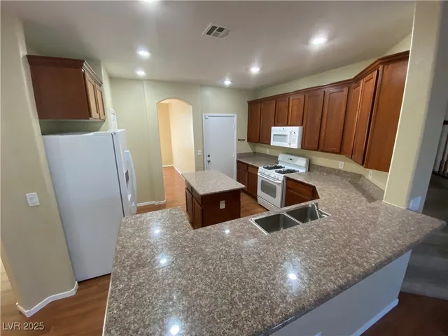 $2,395 | 9690 Hawk Cliff Avenue, Las Vegas, NV 89148