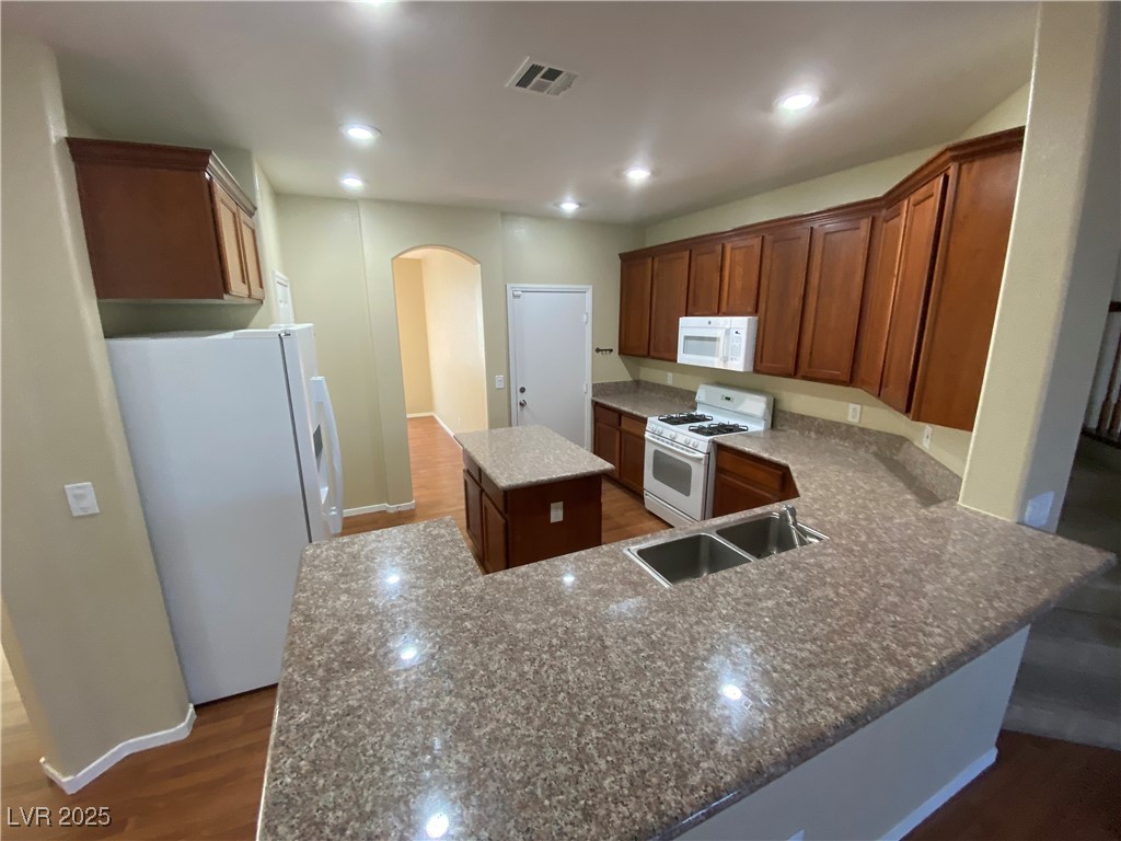 9690 Hawk Cliff Avenue Las Vegas, NV 89148 - Photo 5 of 21