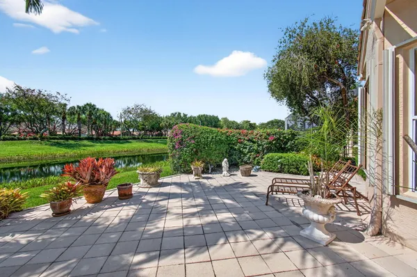 $800,000 | 6850 Fiji Circle, Boynton Beach, FL 33437