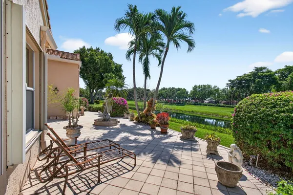 $800,000 | 6850 Fiji Circle, Boynton Beach, FL 33437