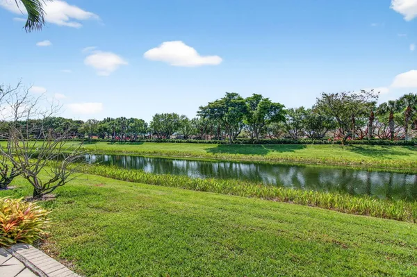 $800,000 | 6850 Fiji Circle, Boynton Beach, FL 33437