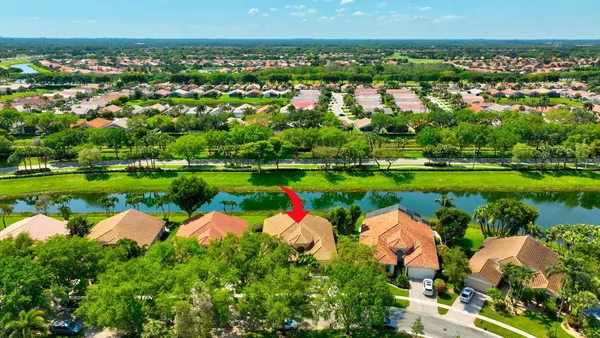 $800,000 | 6850 Fiji Circle, Boynton Beach, FL 33437